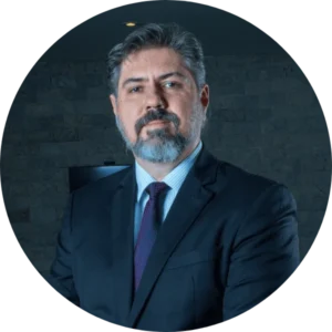 Elvys Pascoal Barankievicz, advogado da Barank Advogados em Maringá