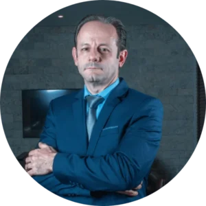 Robson Adriano Avancini, advogado da Barank Advogados em Maringá